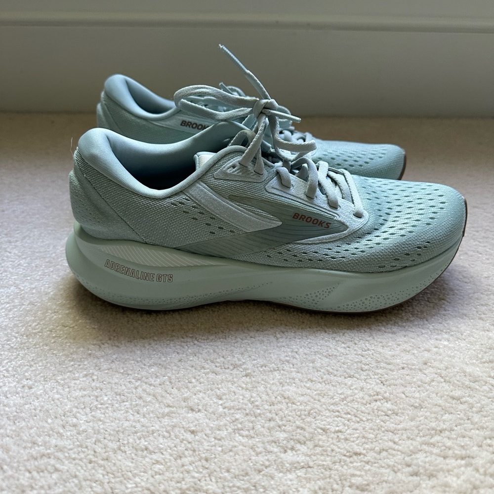 Brooks Blue Athletic Shoes with DNA Cushioning